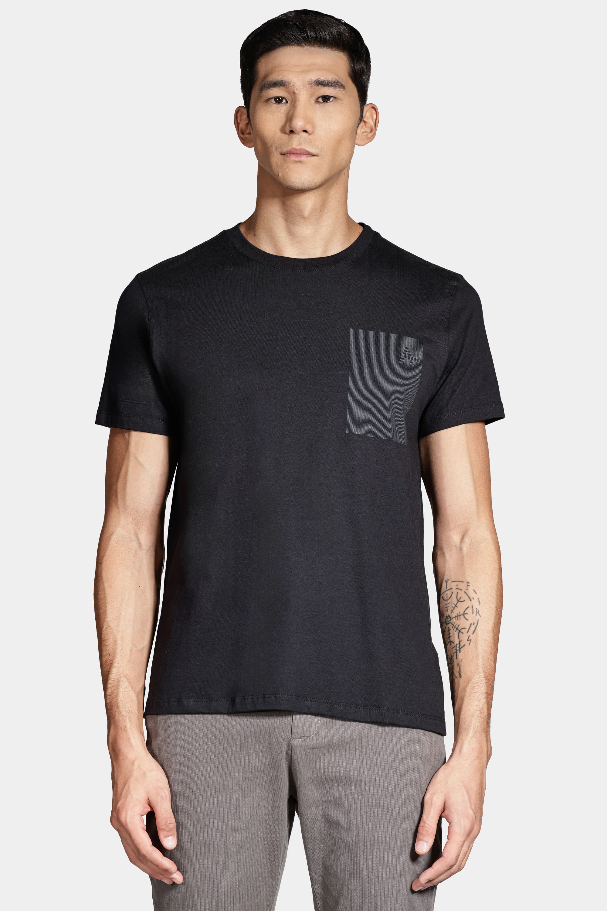 Camiseta Manga Curta Code Preto
